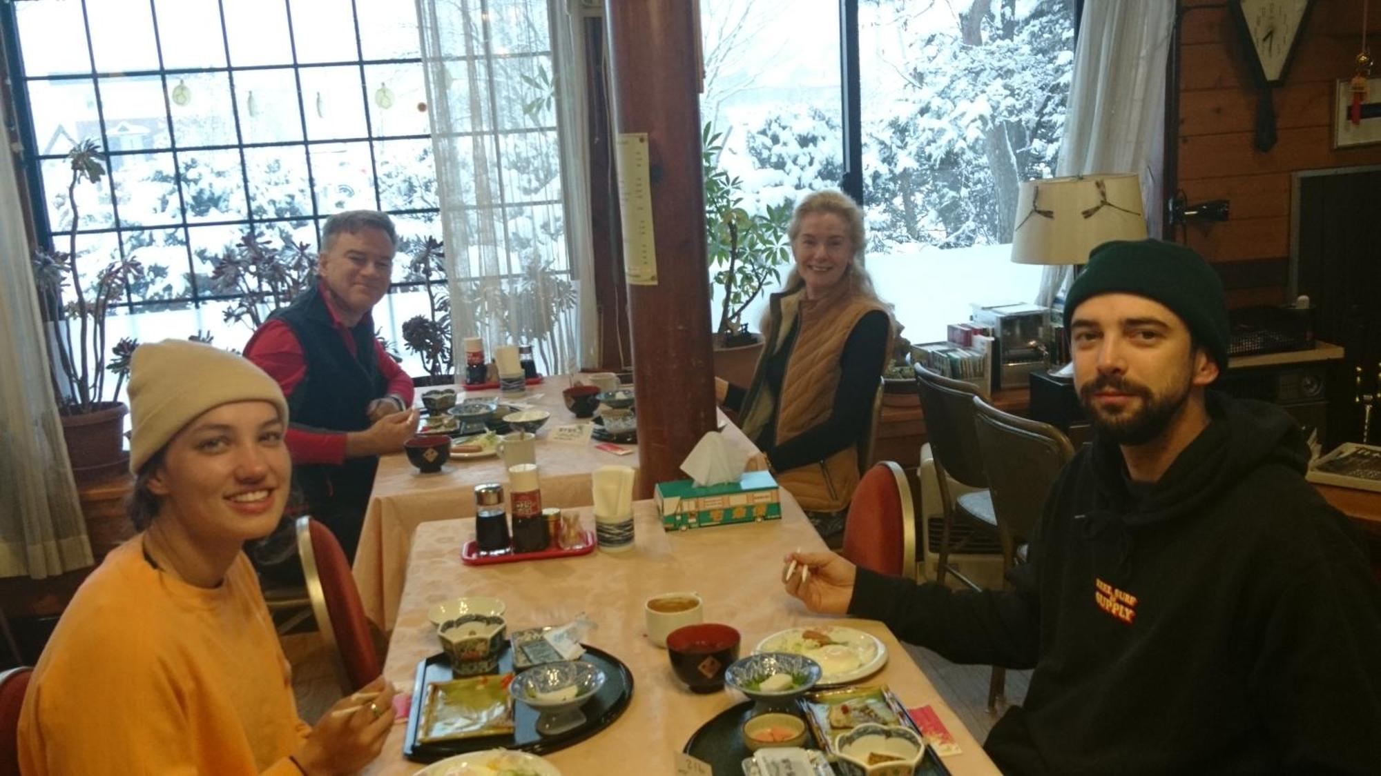 Country Inn Kashiwabara Hakuba Eksteriør billede