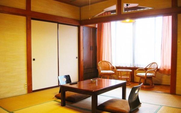 Country Inn Kashiwabara Hakuba Eksteriør billede